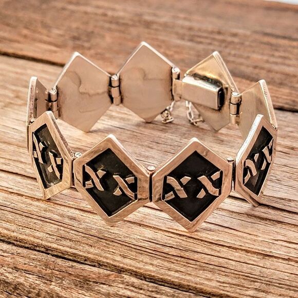 Sterling Silver Victoria Cony Taxco Mexico Assymetrical Polygon Bracelet - Picture 2 of 8